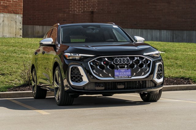 2026 Audi SQ5 Premium Plus