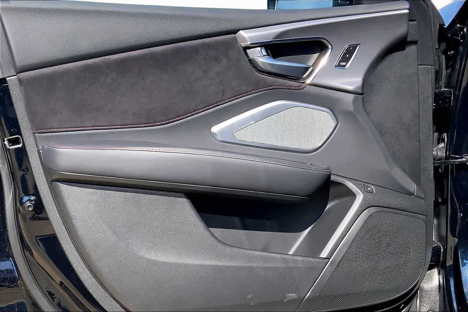 New 2026 Majestic Black Pearl Acura w/A-Spec Package image 10