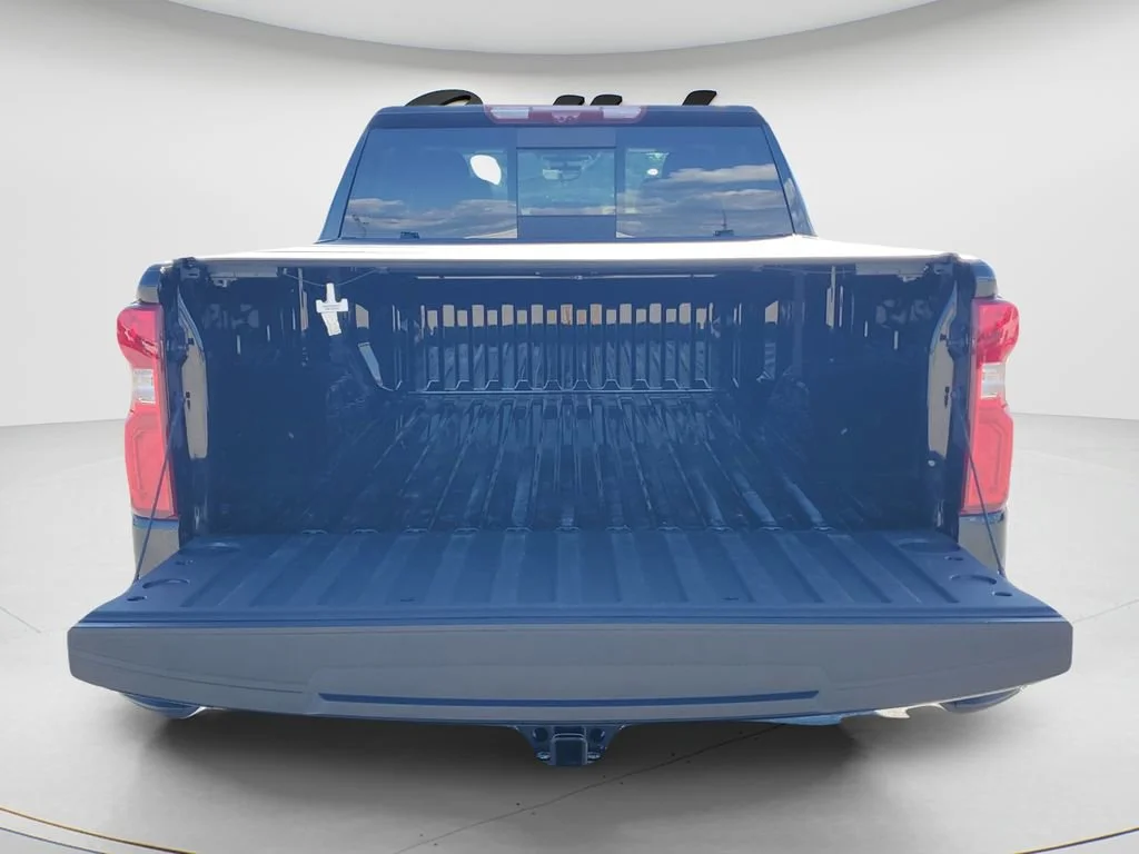 Used 2025 Black Chevrolet LTZ image 9