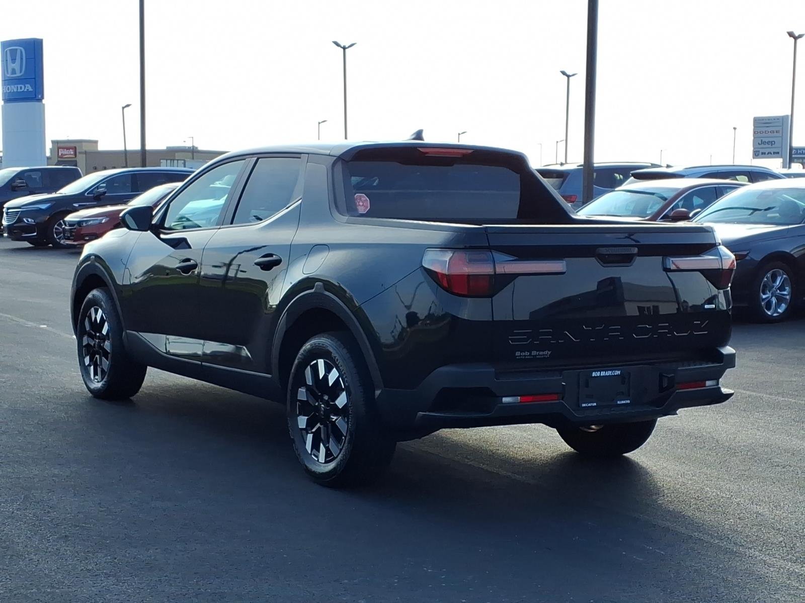 2025 Hyundai Santa Cruz SE - Photo 13