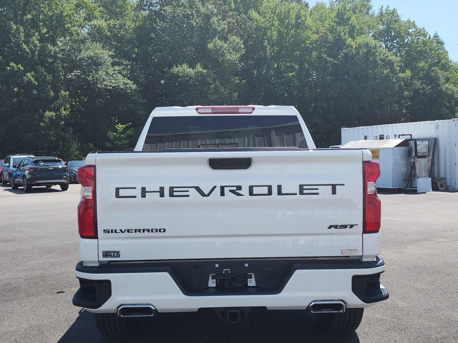 New 2026 Summit White Chevrolet RST image 4