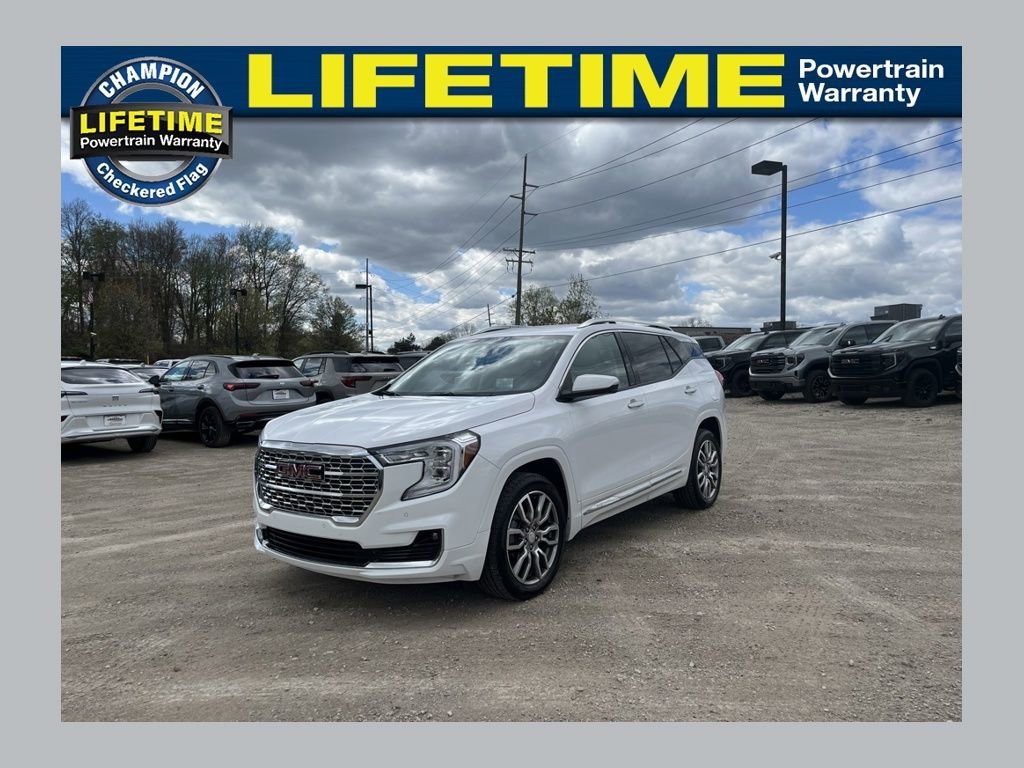 2023 GMC Terrain Denali AWD's photo