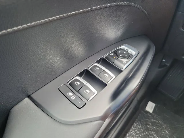 New 2026 Snow White Pearl Kia LXS FWD image 26