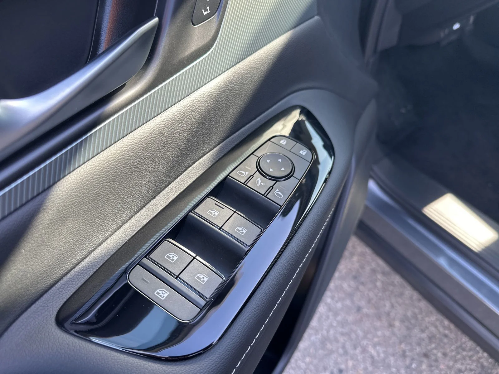 New 2026 Gun Metallic Nissan Platinum image 17