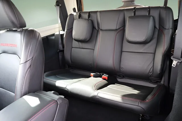 Used 2023 Sting-Gray Clearcoat Jeep Rubicon image 18