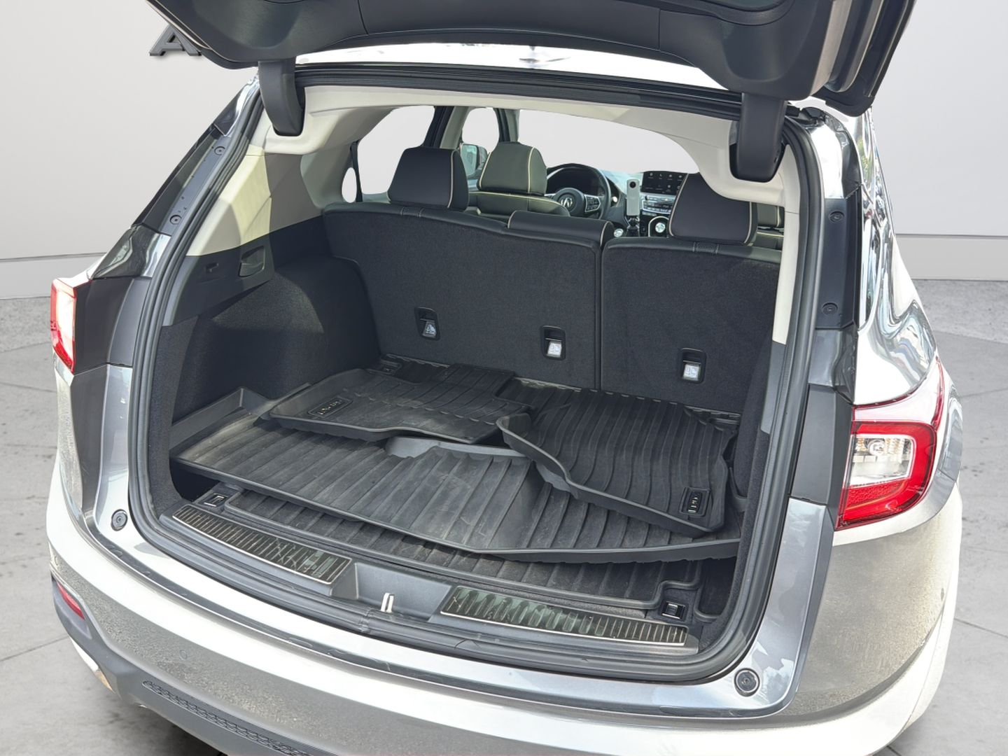 Used 2024 Carbon Metallic Acura Advance Package image 38