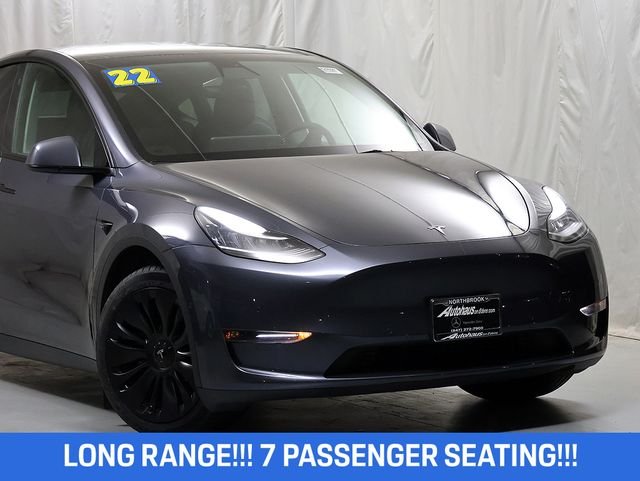 Used 2022 Tesla Model Y Long Range with VIN 7SAYGAEE9NF381495 for sale in Northbrook, IL