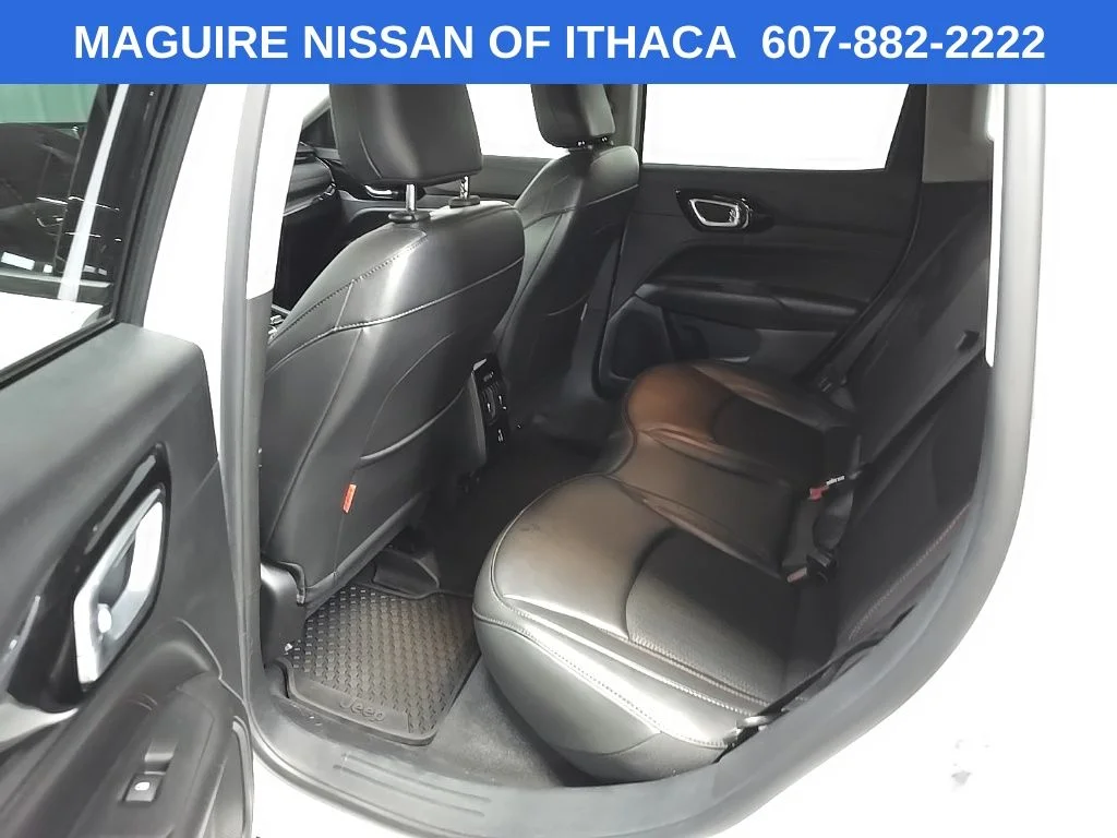 Used 2022 White Jeep Trailhawk image 33