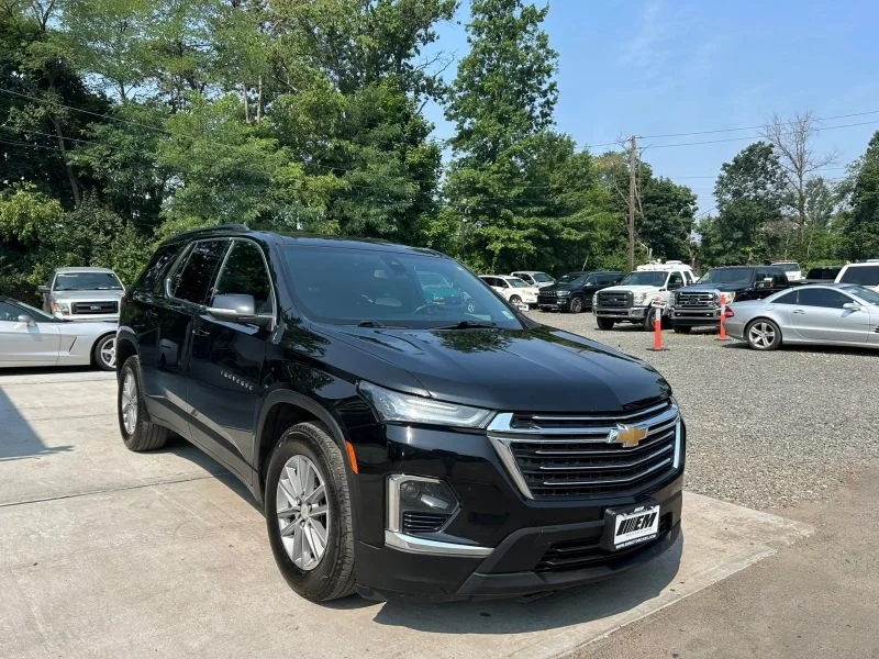 Used 2022 Black Chevrolet LT Sport Utility 4D image 16