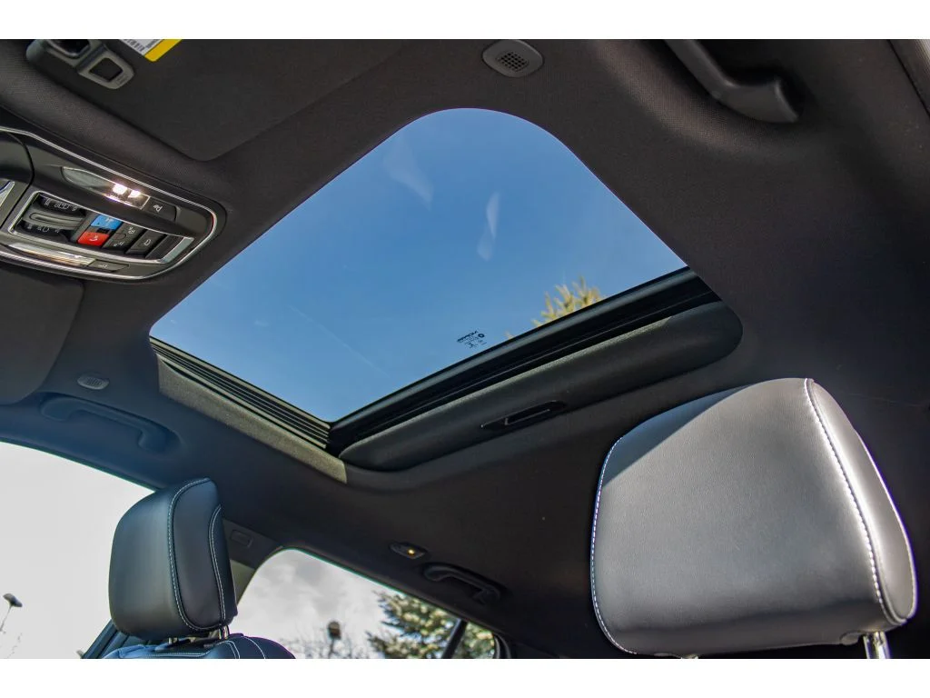 New 2025 Velvet Red Pearlcoat Jeep Altitude X image 16