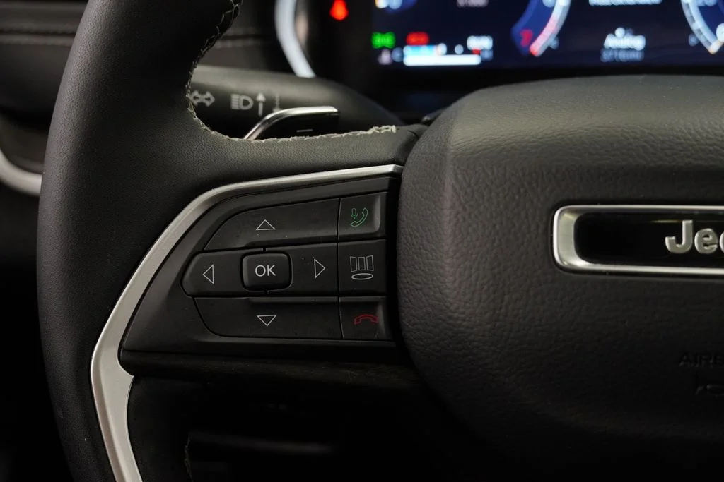 Used 2026 Black Jeep Limited image 40