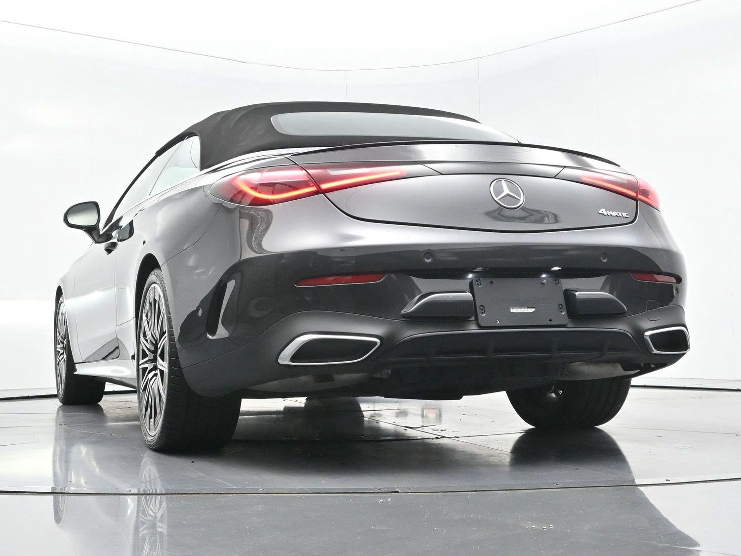 Used 2026 Graphite Gray Metallic Mercedes-Benz CLE 300 image 42