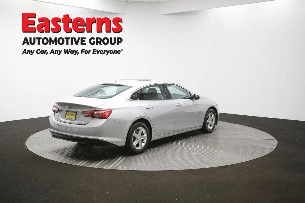 Used 2022 Silver Chevrolet LT image 40