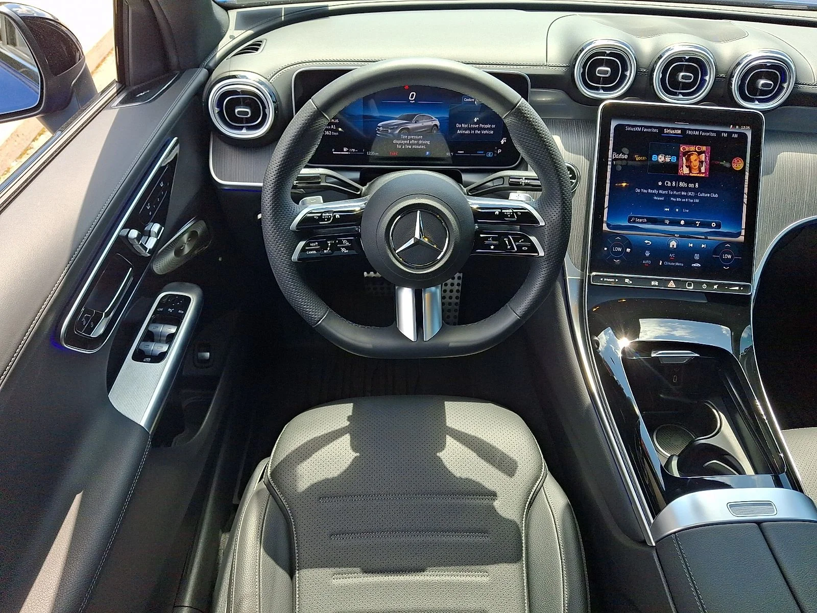 Used 2025  Mercedes-Benz GLC 300 Coupe image 11