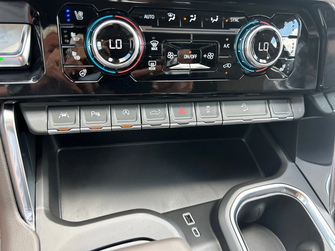 New 2026 Glacier White Tricoat GMC Denali image 13