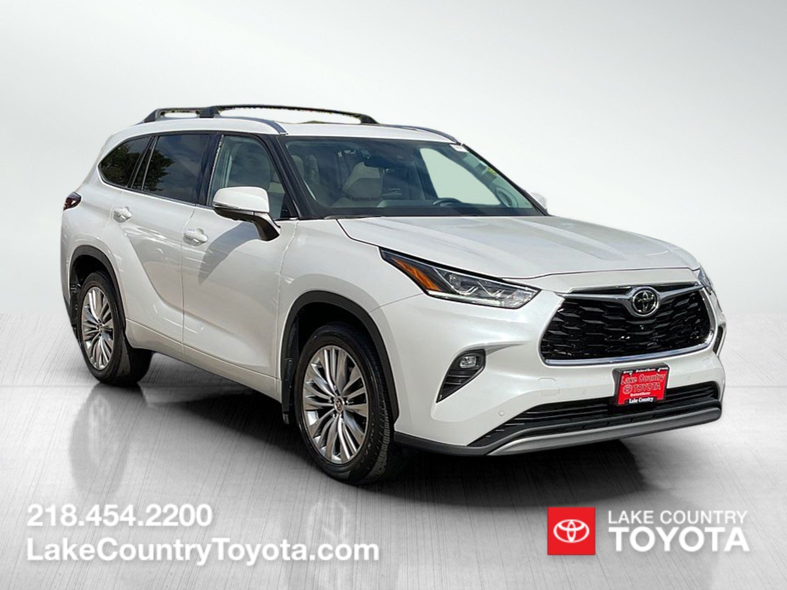 Used 2024  Toyota Platinum image 7