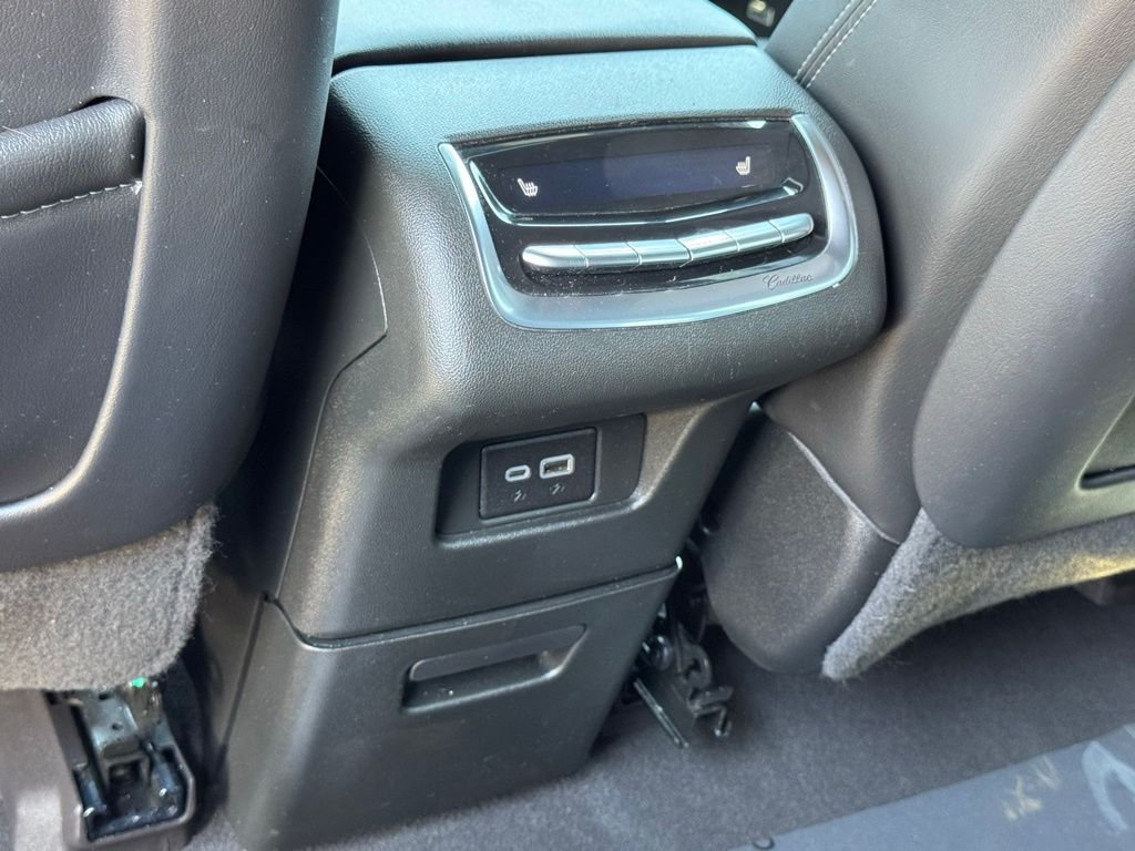 Used 2024 Silver Cadillac Premium Luxury image 39