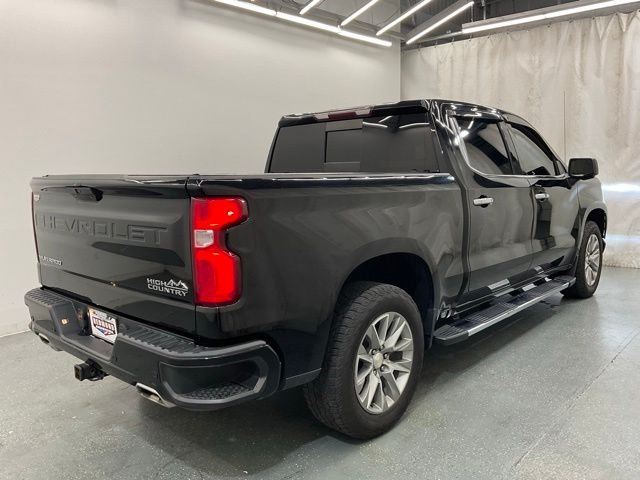 Used 2021 Black Chevrolet High Country image 7