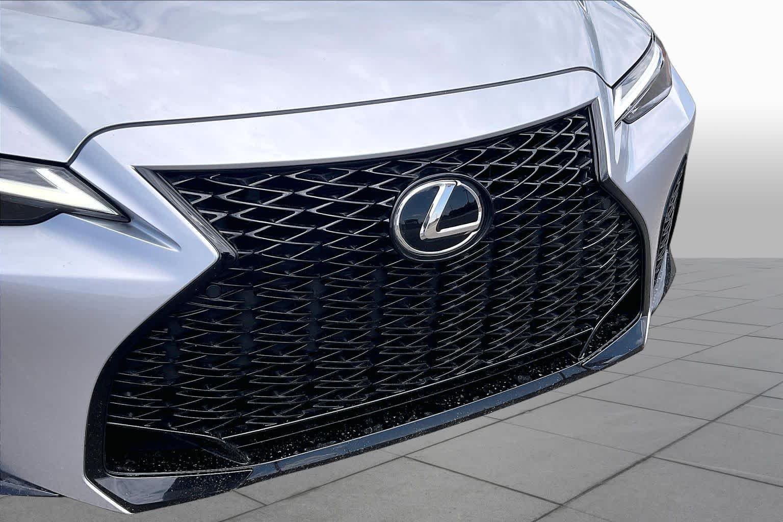 Used 2025 Iridium Lexus F SPORT image 28