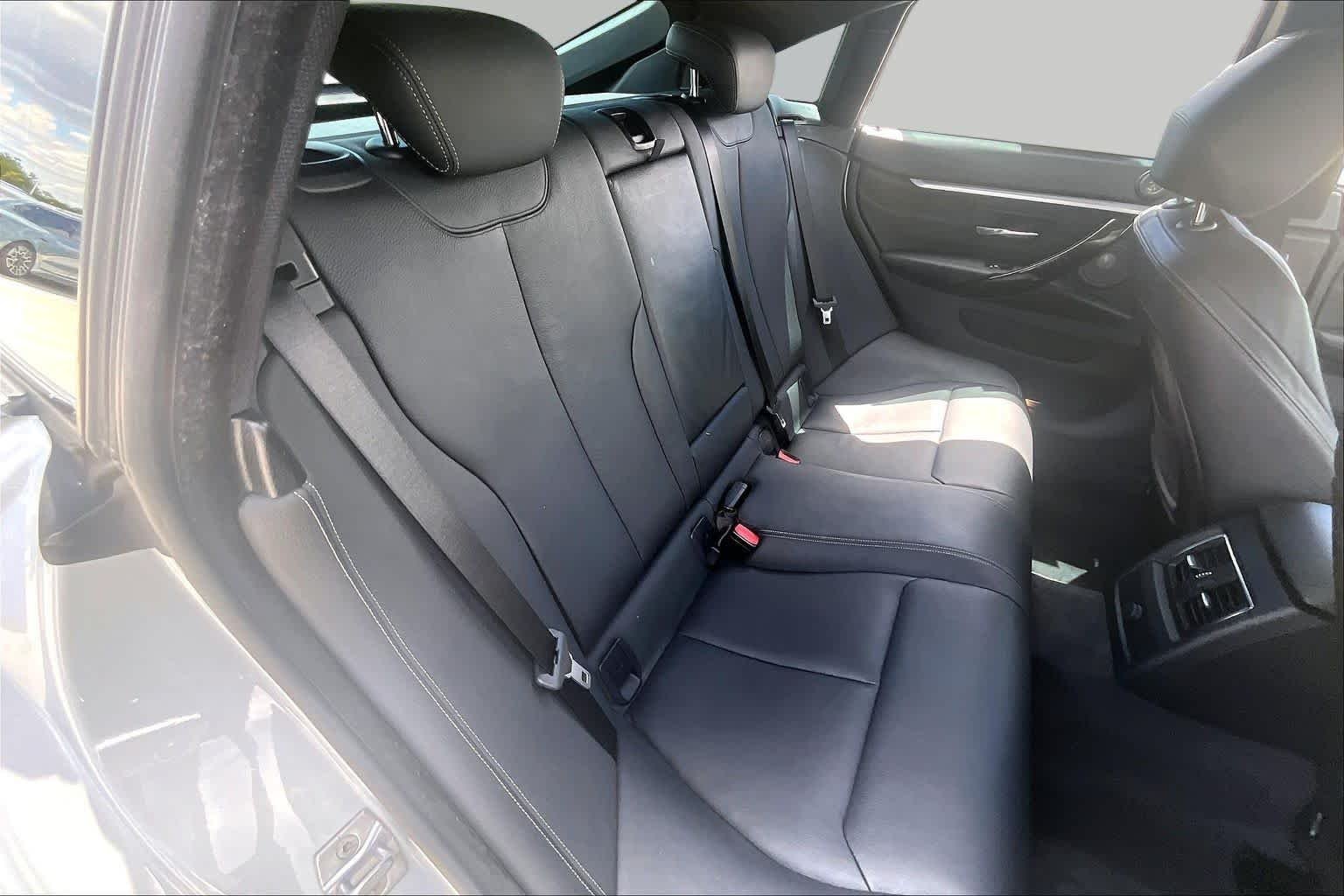 Used 2018 Glacier Silver Metallic BMW 430i image 18