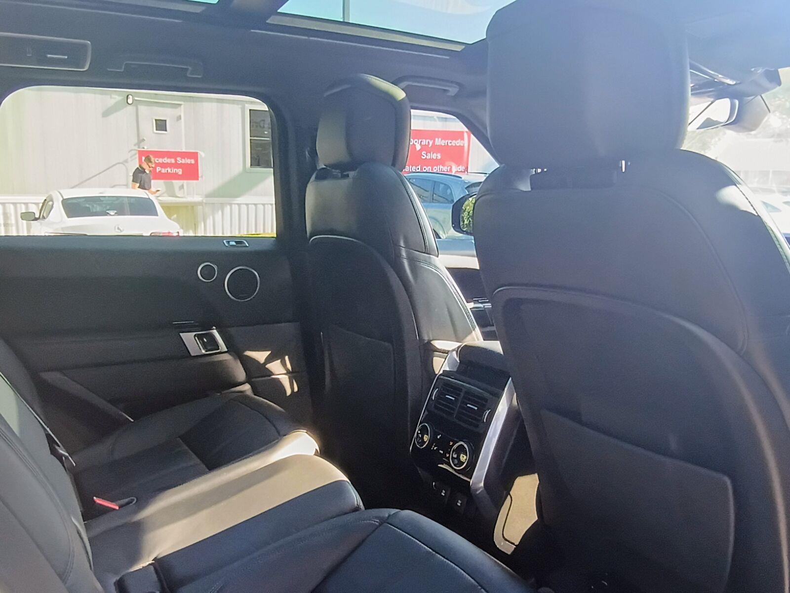 Used 2021 Santorini Black Metallic Land Rover HSE Silver Edition image 8
