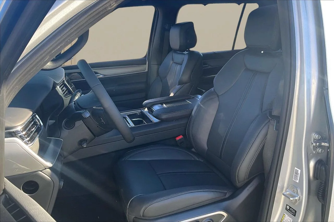 New 2026 Silver Zynith Jeep Limited Reserve image 20