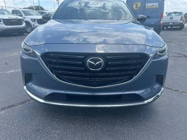 Used 2023 Gray Mazda Carbon Edition image 9