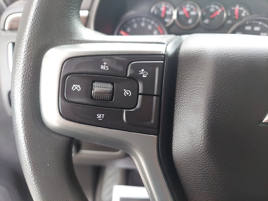 Used 2023 Gray Chevrolet Commercial Flee image 12