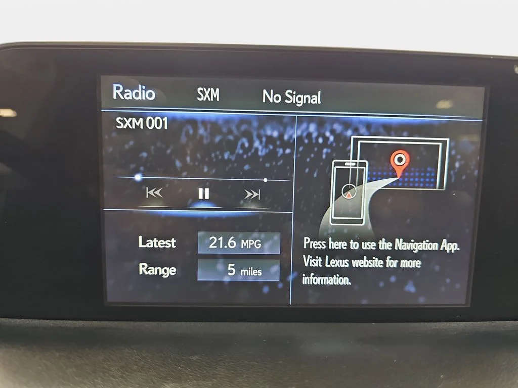 Used 2022 White Lexus 350 image 24