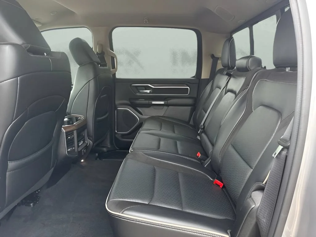 Used 2021  Ram Laramie image 12