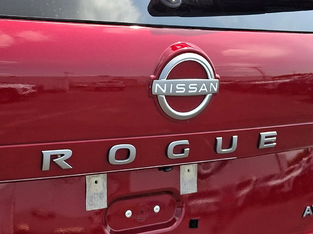 Used 2026 Red Nissan SV image 32