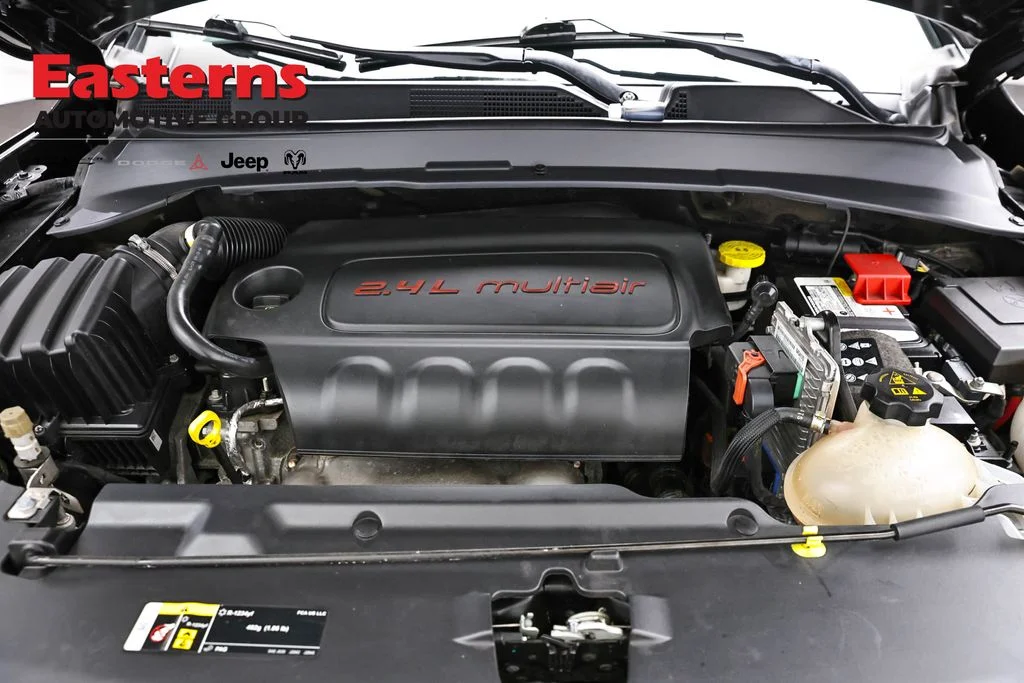 Certified Used 2022 Black Jeep Latitude image 8