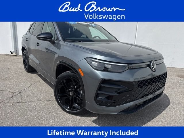 2026 Volkswagen Tiguan 2.0T SE R-Line Black 4Motion's photo