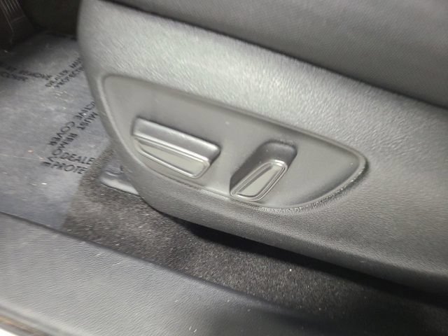 Used 2023 Wind Chill Pearl Toyota LE image 16
