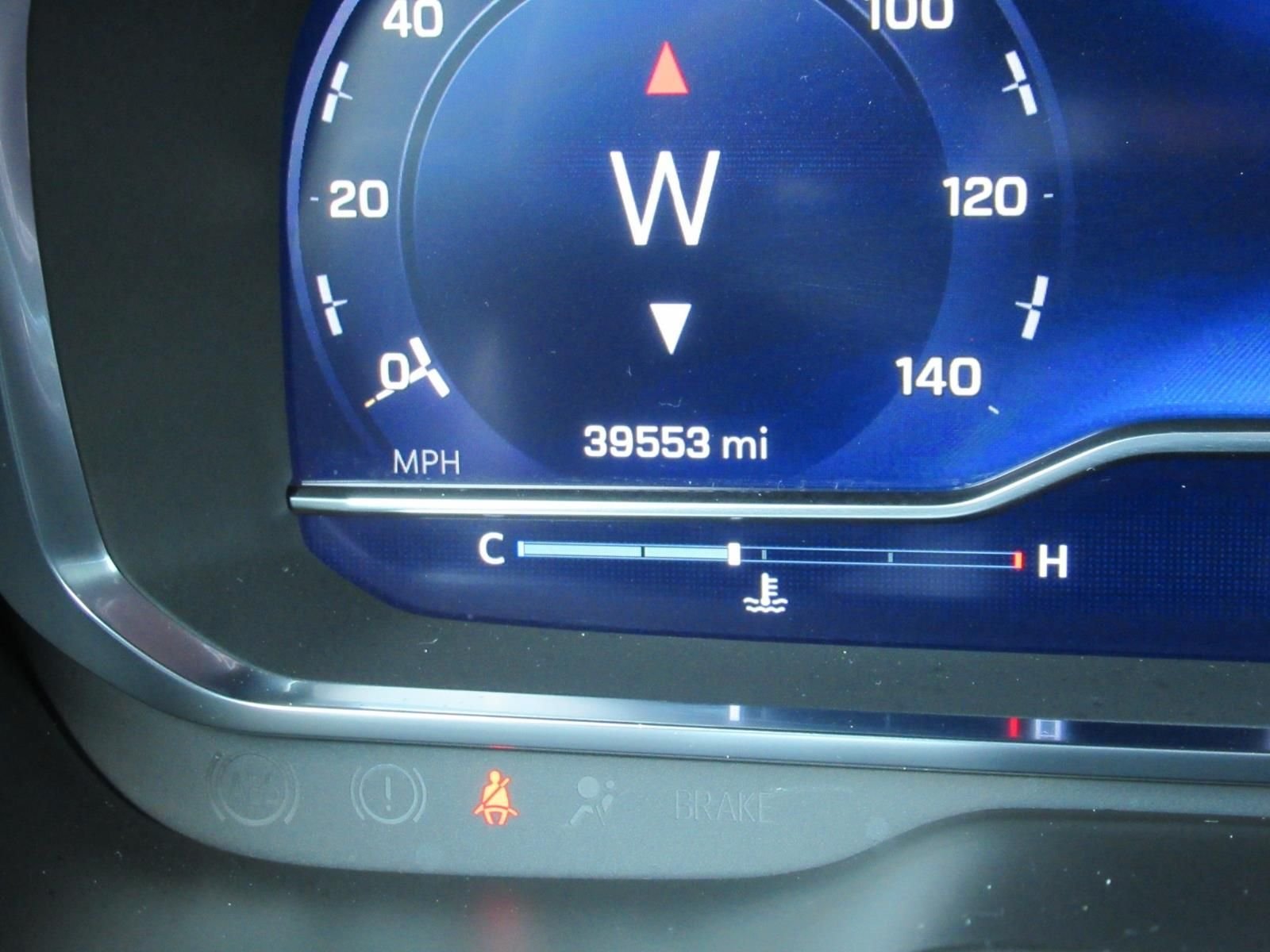 Used 2024 Gray Chevrolet Z71 image 32