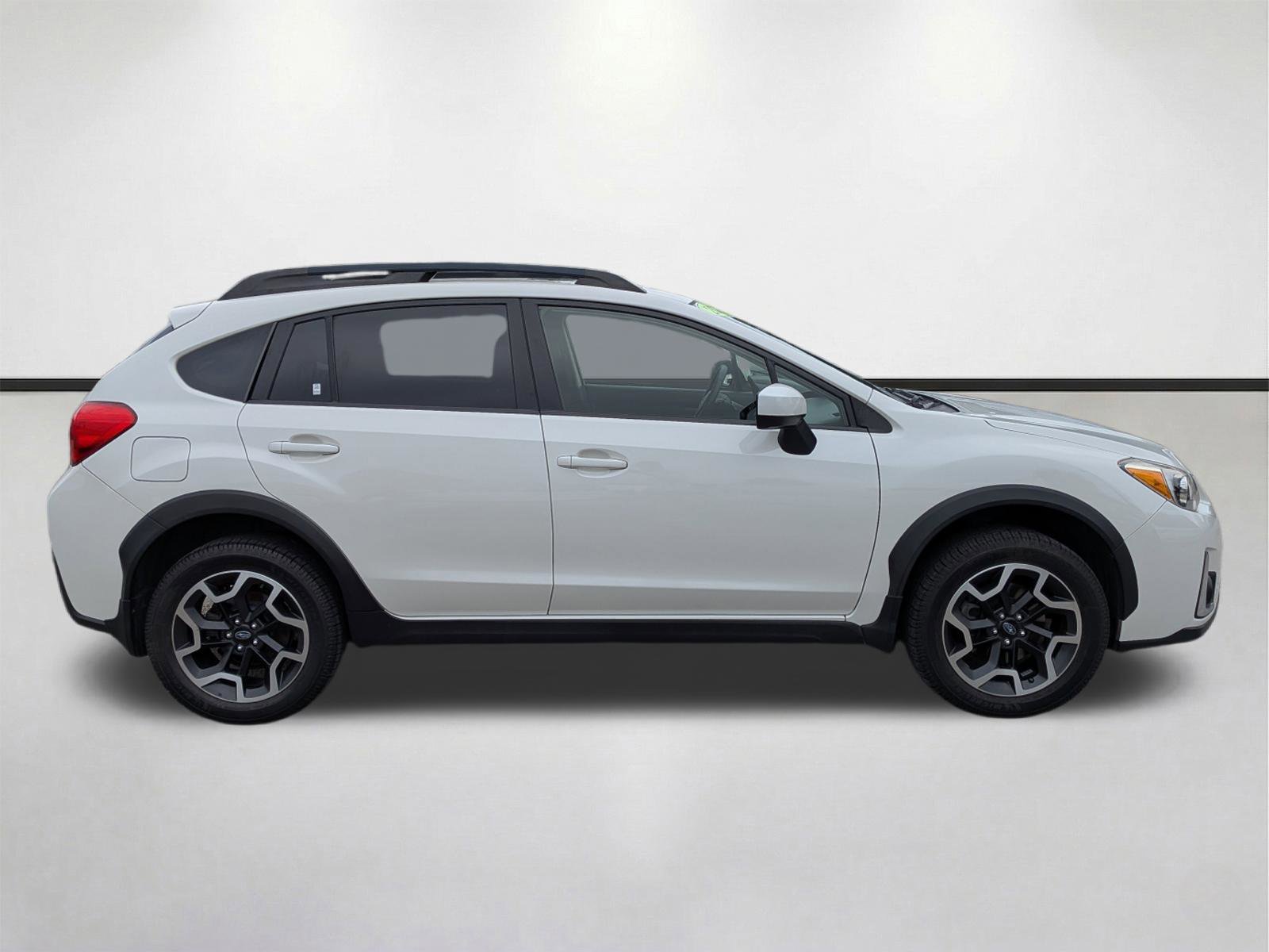 Used 2017 Crystal White Pearl Subaru Premium image 3