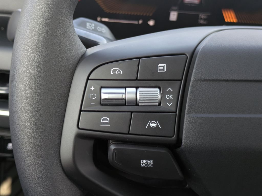 New 2026 Snow White Pearl Kia LXS image 24