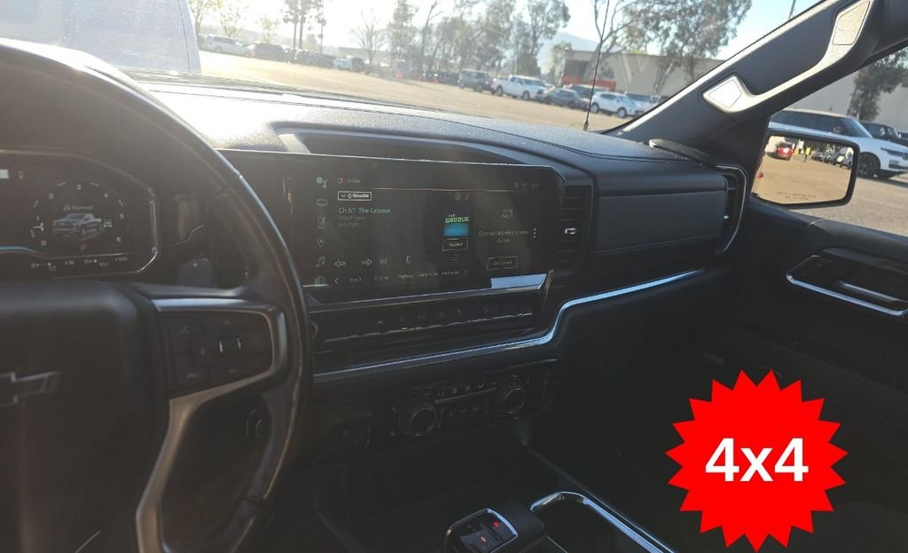 Used 2022 Red Chevrolet RST image 37