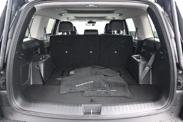 Used 2025 Black Hyundai Limited image 12
