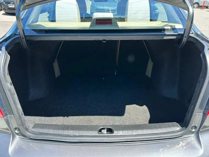 Used 2012 Gray Suzuki LE Sedan 4D image 50