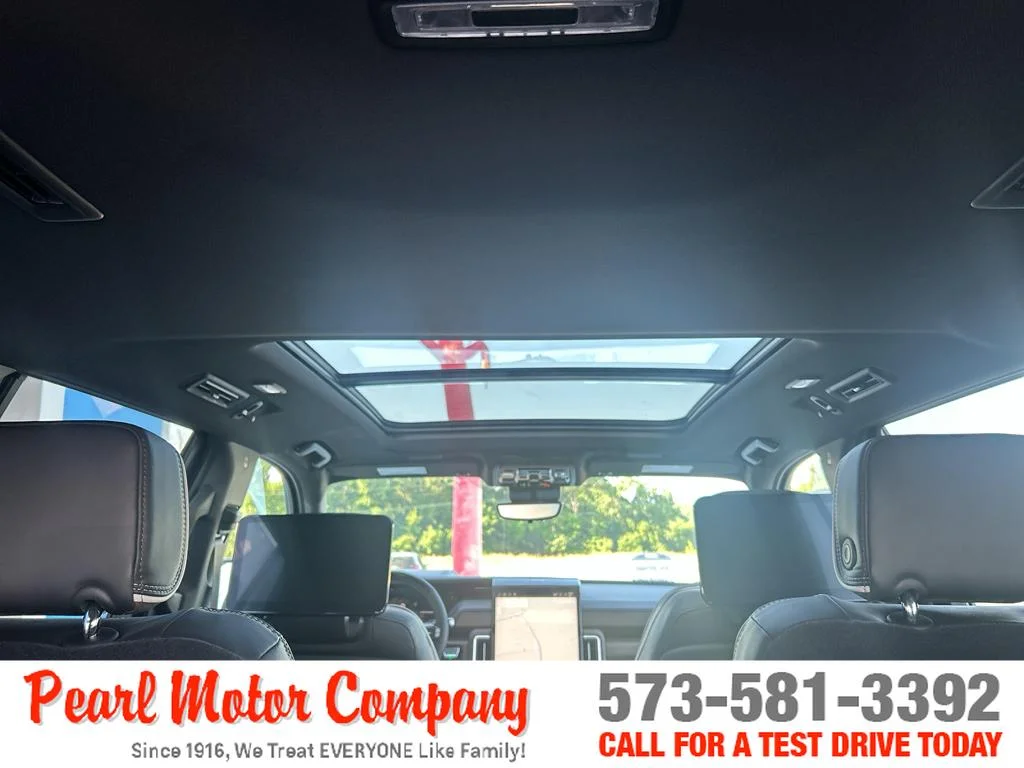 2026 GMC Yukon Denali Ultimate - Photo 29