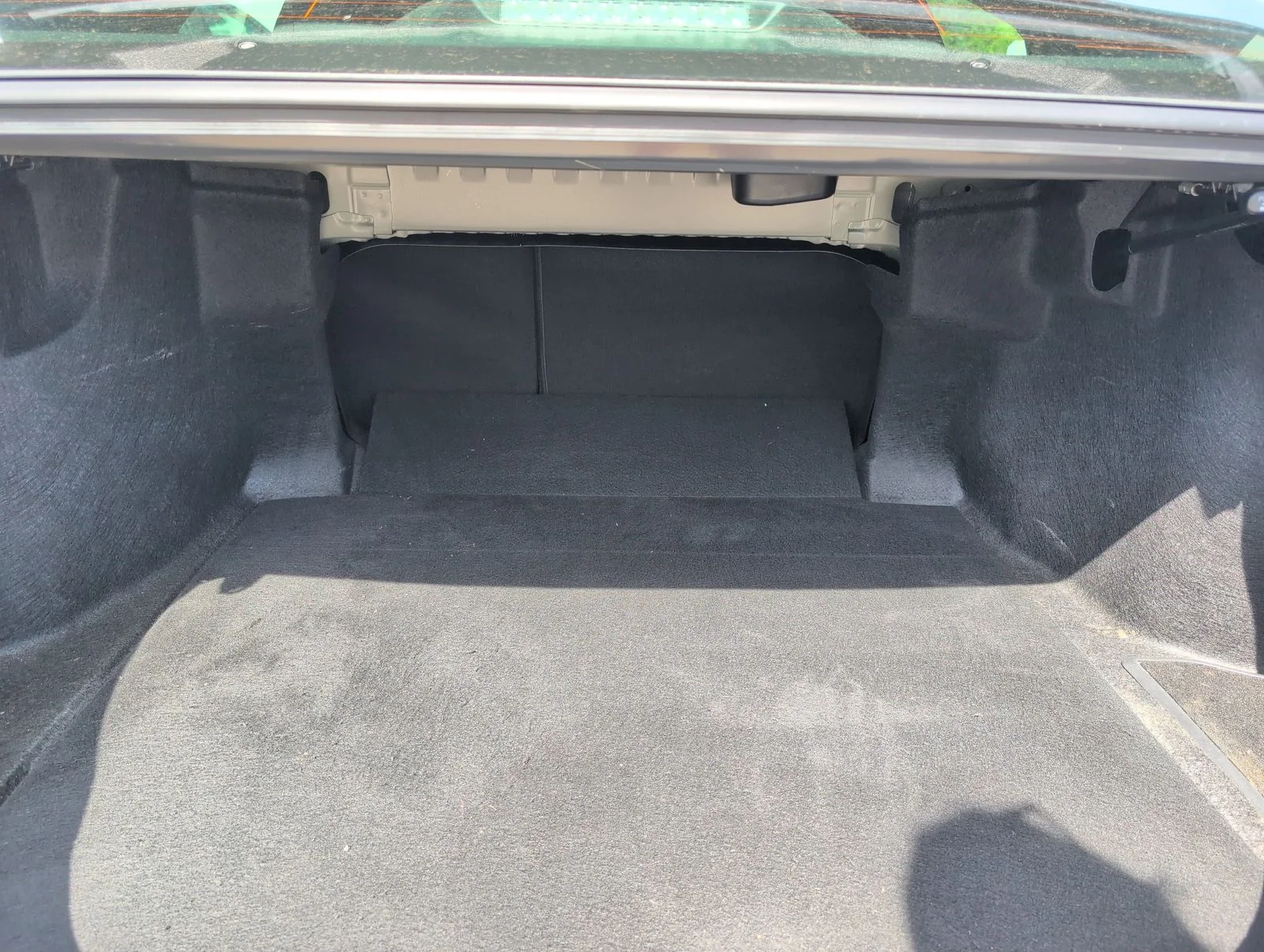 Used 2025  Toyota LE image 5