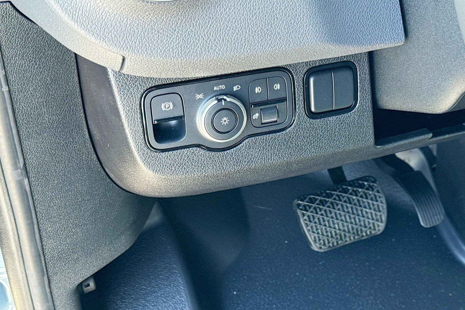 New 2026 Blue Grey Mercedes-Benz  image 10
