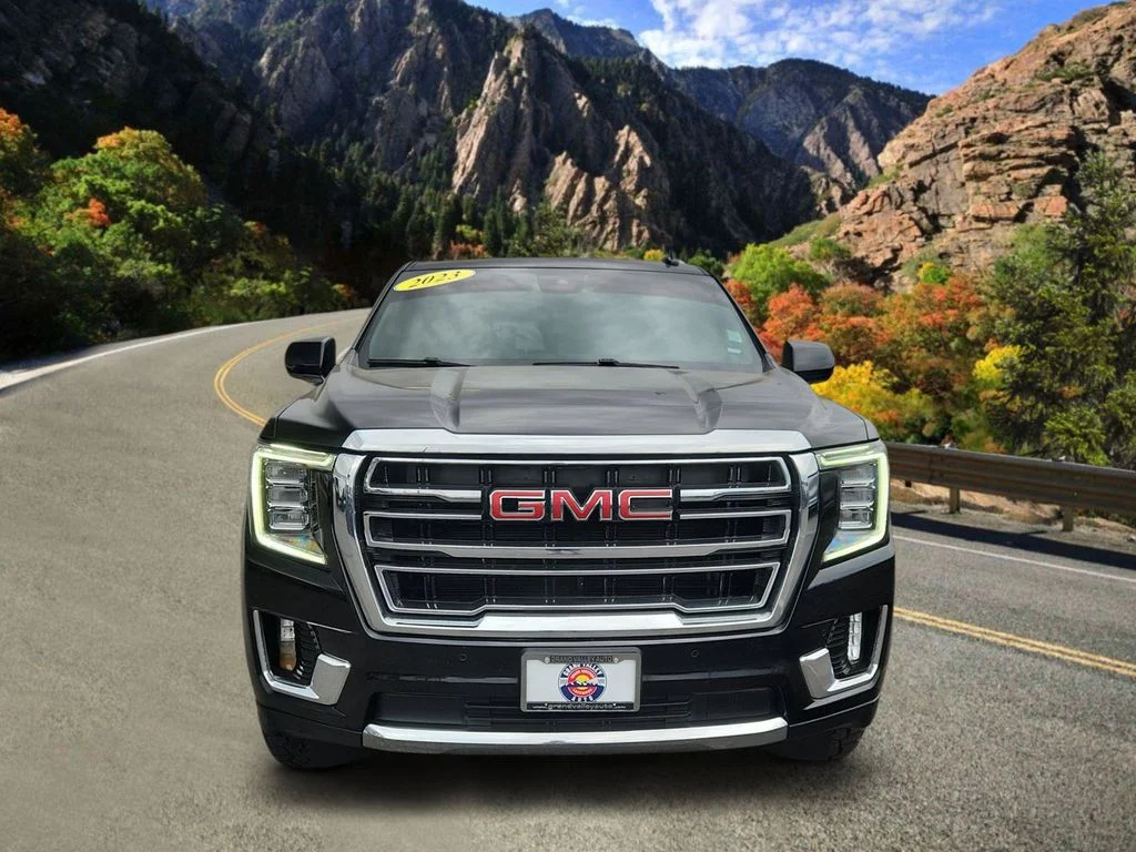 Used 2023 Black GMC SLT image 6