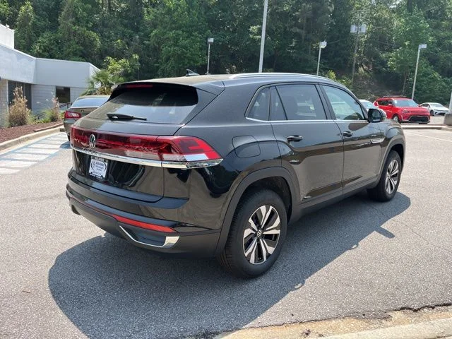 New 2026 Black Volkswagen 2.0T SE image 3