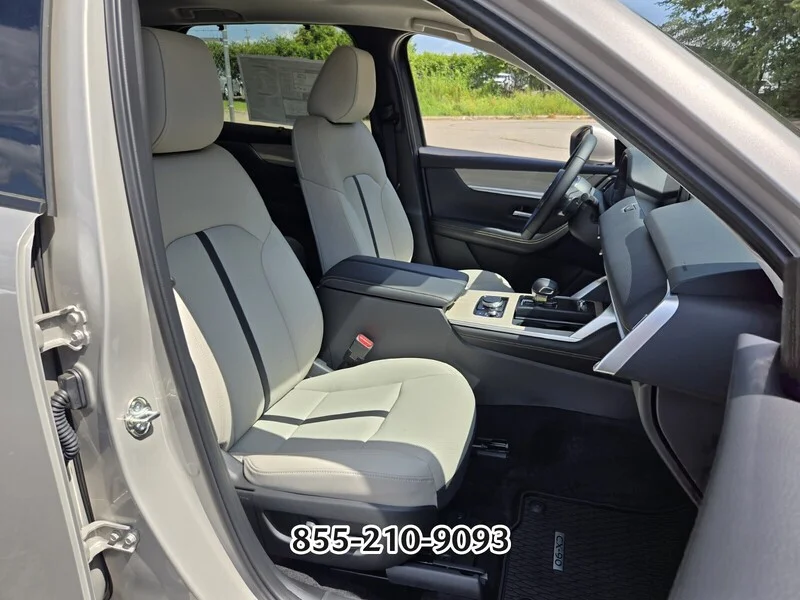New 2026 Platinum Quartz Metallic Mazda 3.3 Turbo Preferred AWD image 14