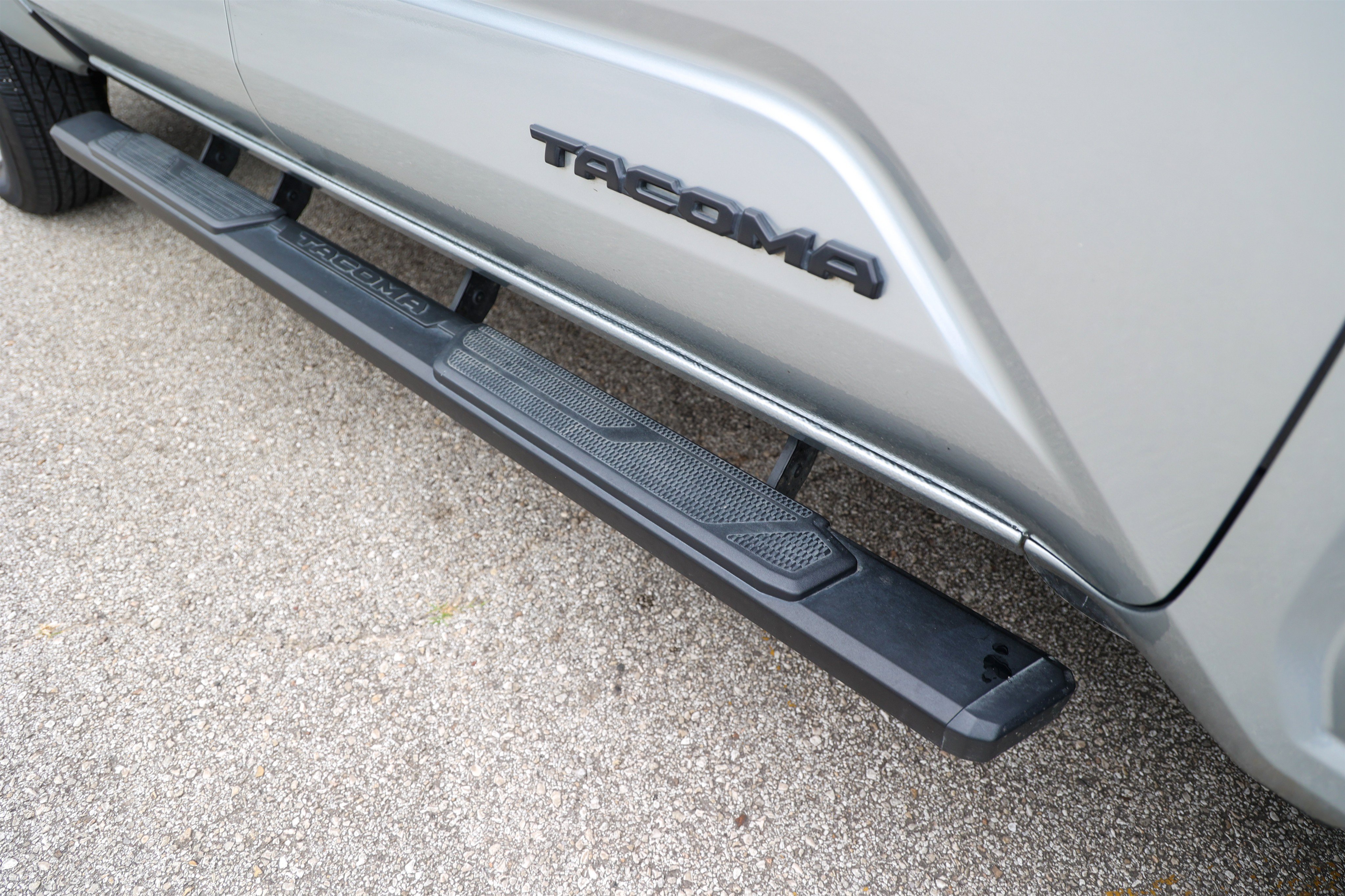 Used 2025 Silver Toyota SR5 image 13
