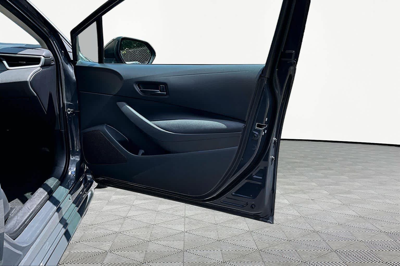 Used 2024 Underground Toyota LE image 23
