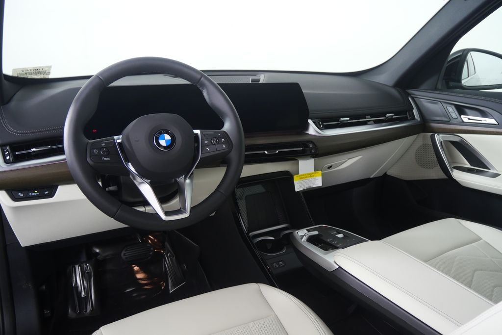 New 2027 Jet Black BMW xDrive28i image 16
