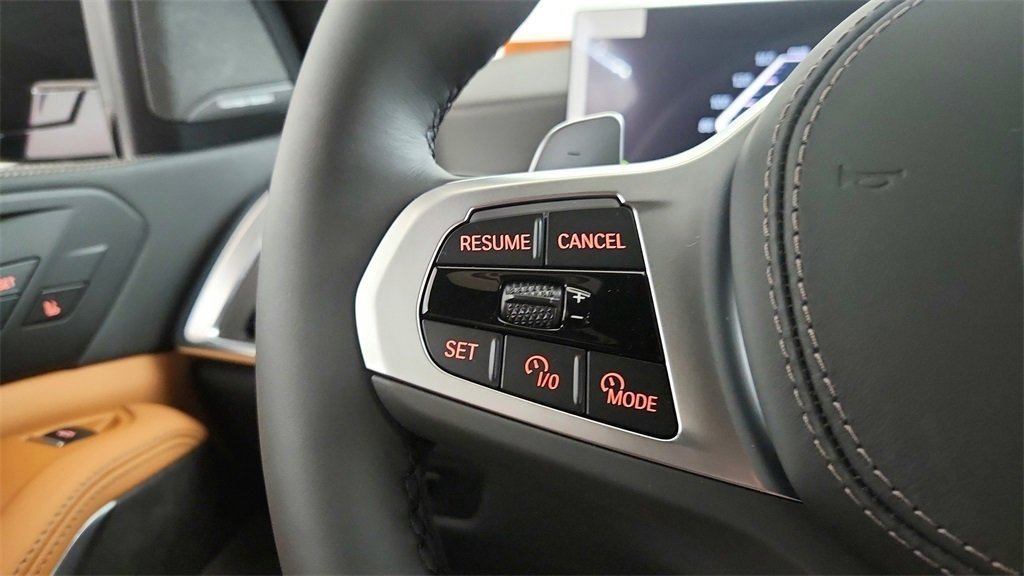 Used 2026 Tanzanite Blue II Metallic BMW xDrive40i image 25